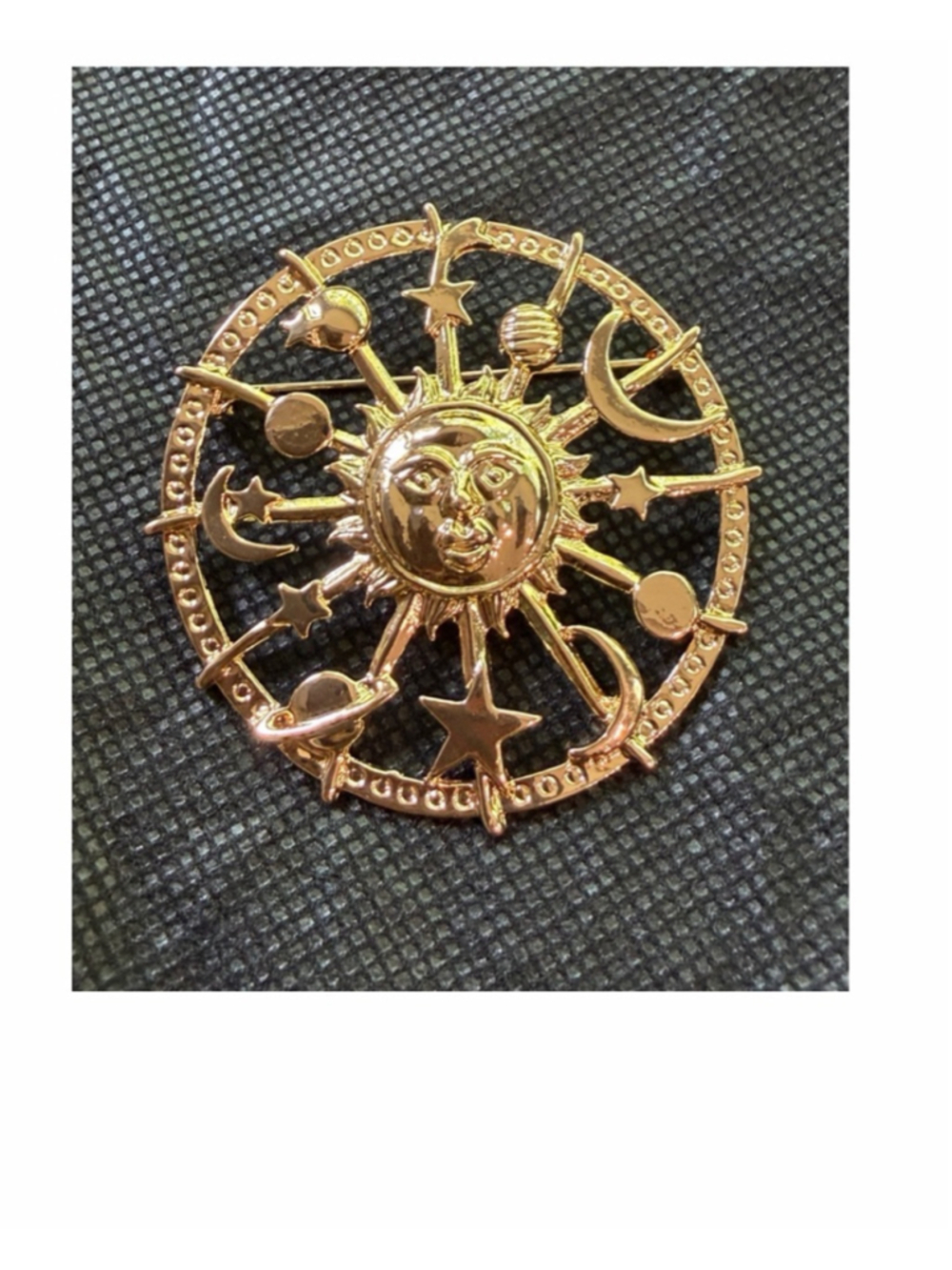 Women's Unbranded Gold Sun Moon Stars Brooch One Size